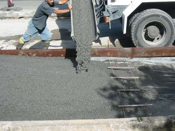 Дорожный бетон: основные разновидности, сфера применения Особенности промыш ... - фото
