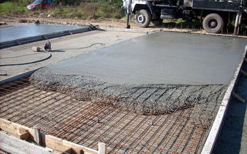 Какой бетон нужен для фундамента: зависимость выбора раствора от вида грунт ... - фото